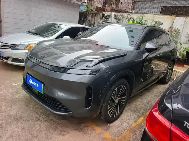 Lynk & Co 08 EM-P 2025 Model 245km Ultra Long Range Pro