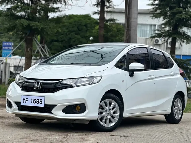 Honda Fit 2018 1.5L CVT Comfort Sunroof Edition