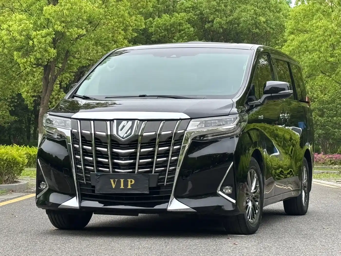 Toyota Alphard 2019 Hybrid 2.5L Luxury
