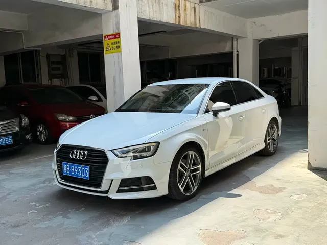 Audi A3 2018 30th Anniversary Limousine 35 TFSI Sport