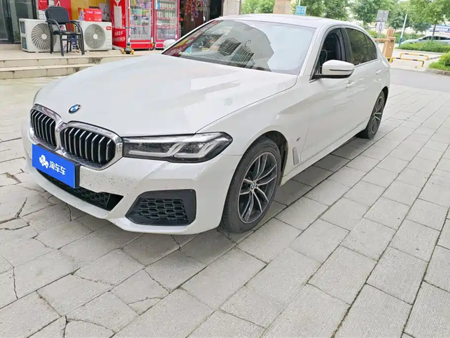 BMW 5 Series 2022 525Li M Sport Package