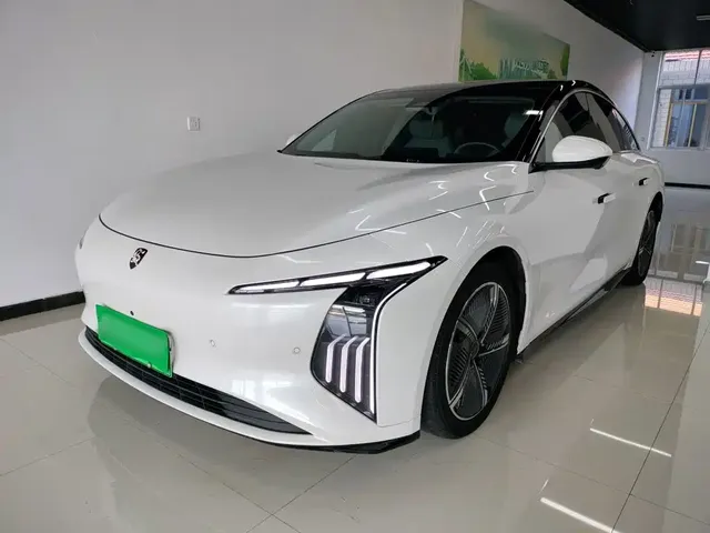 Dongfeng Fengxing Stellar S7 2024 555 Luxury Edition