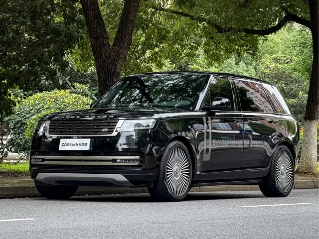 Land Rover Range Rover 2023 Facelift 3.0 L6 400PS Prosperity Extended Version