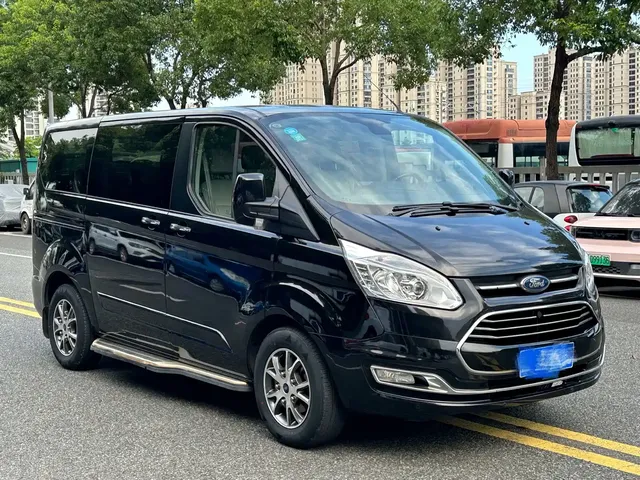 Ford Tourneo 2017 2.0T Automatic Smart Elite Edition