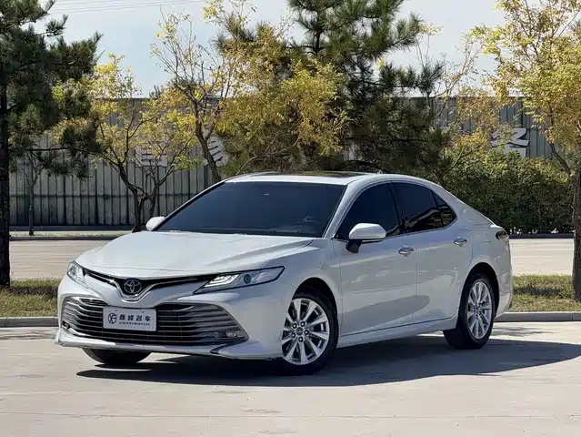 Toyota Camry 2019 Facelift 2.0G Luxury Edition