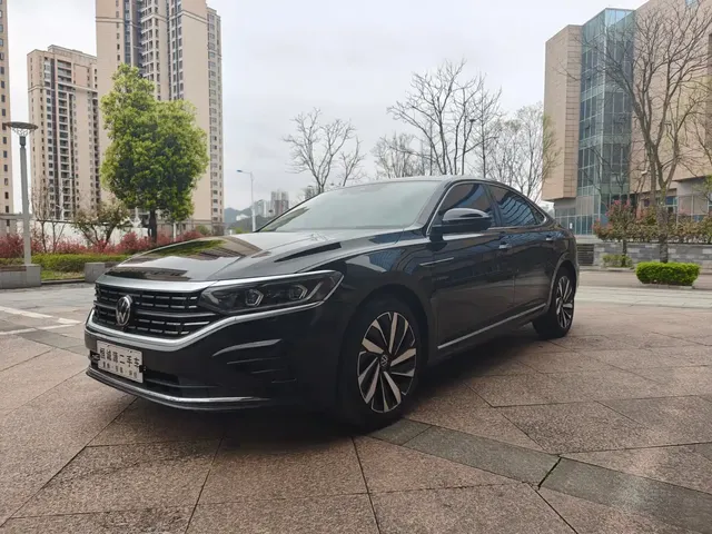 Volkswagen Passat 2023 Facelift 330TSI Luxury Edition