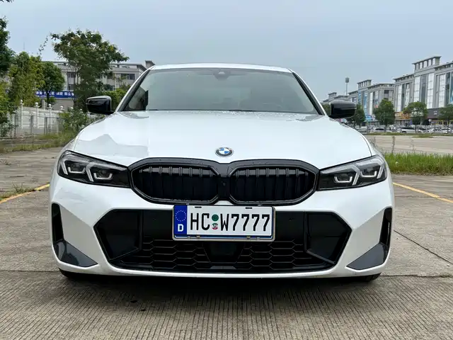 BMW 3 Series 2025 330Li M Sport Night Edition