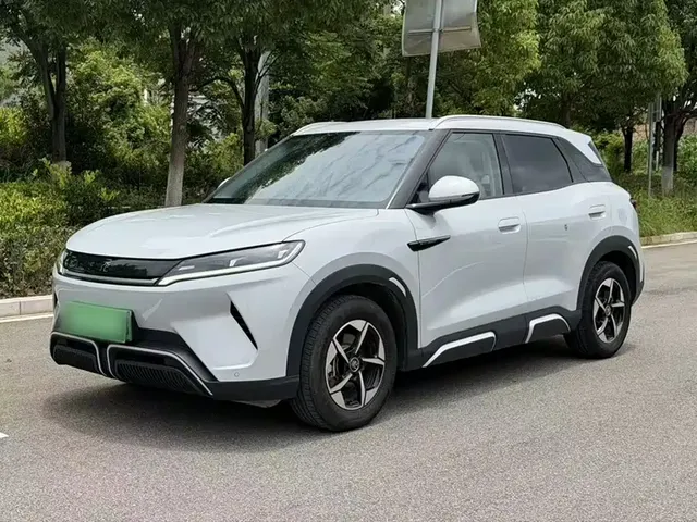 BYD Yuan UP 2024 401KM Leading Edition