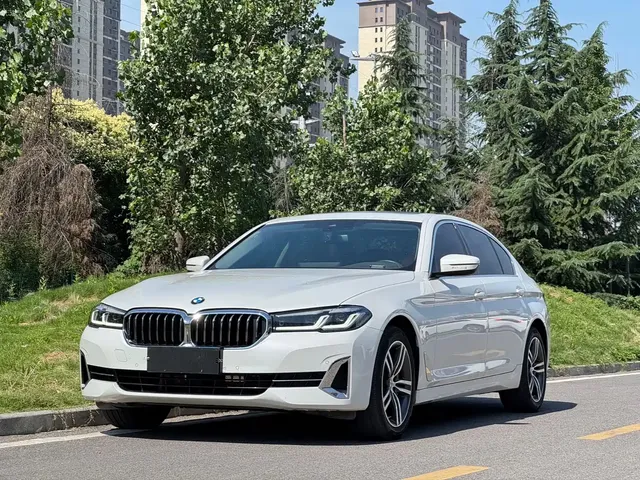 BMW 5 Series 2022 Facelift 530Li xDrive Luxury Package