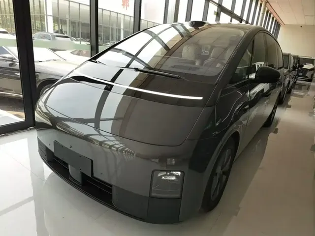 Li Auto MEGA 2025 Model Home Family Special Edition