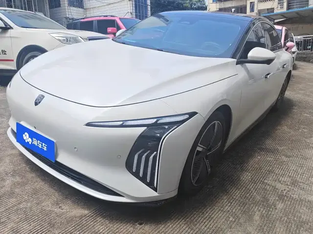 Dongfeng Fengxing Stellar S7 2024 555 Luxury Edition