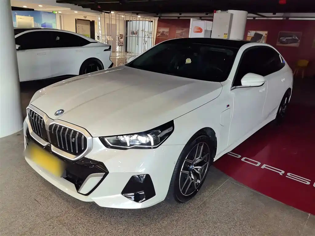 BMW i5 2024 eDrive 35L Premium Model M Sport Package