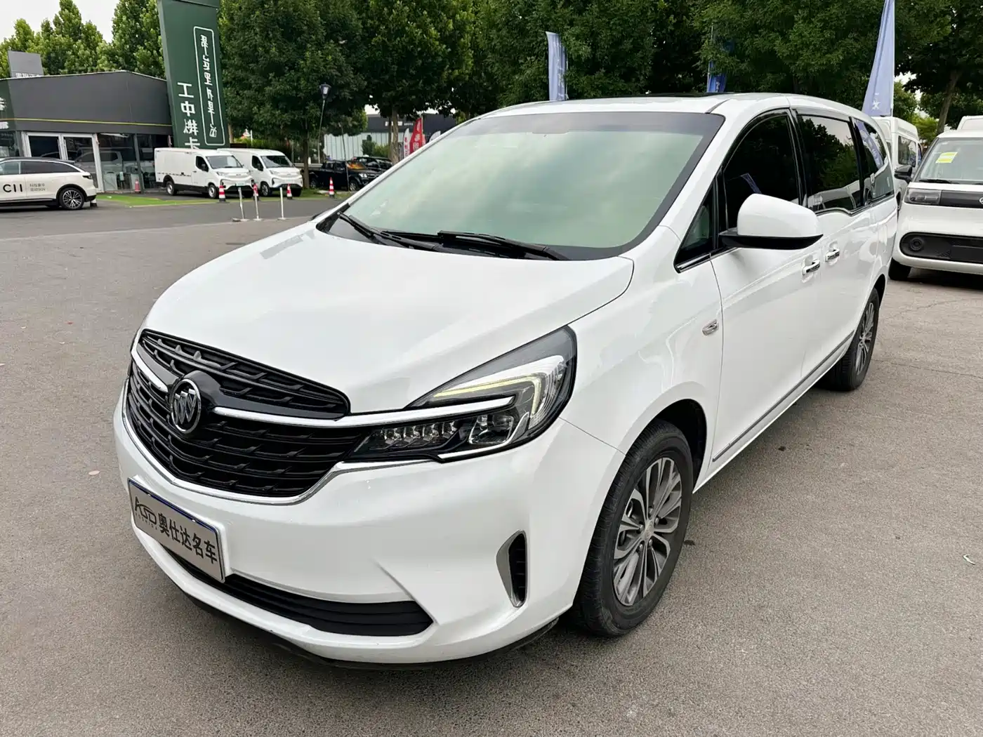 Buick GL8 2021 Land Business Class 652T Luxury