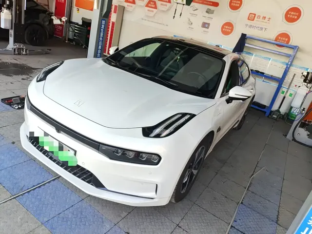 ZEEKR 001 2023 WE Edition 100kWh