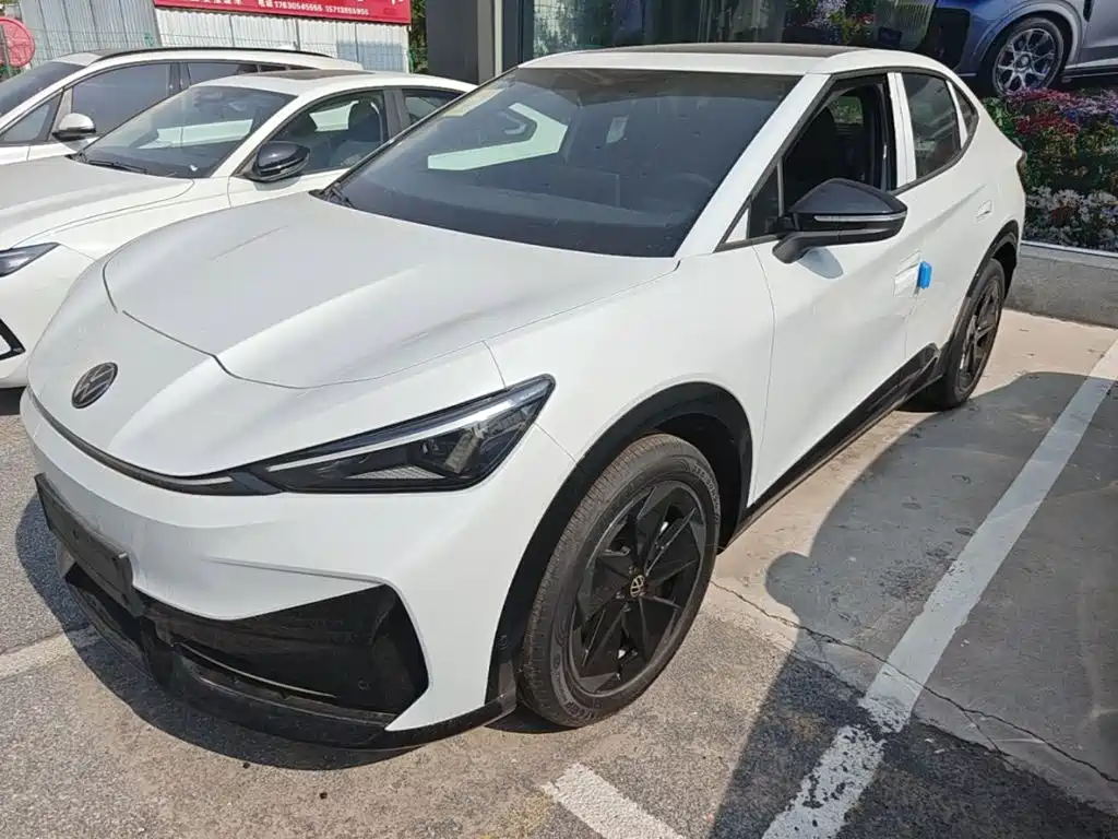 Volkswagen Unique 06 2025 Pure