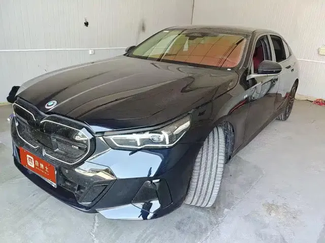 BMW 5 Series 2025 525Li M Sport Package