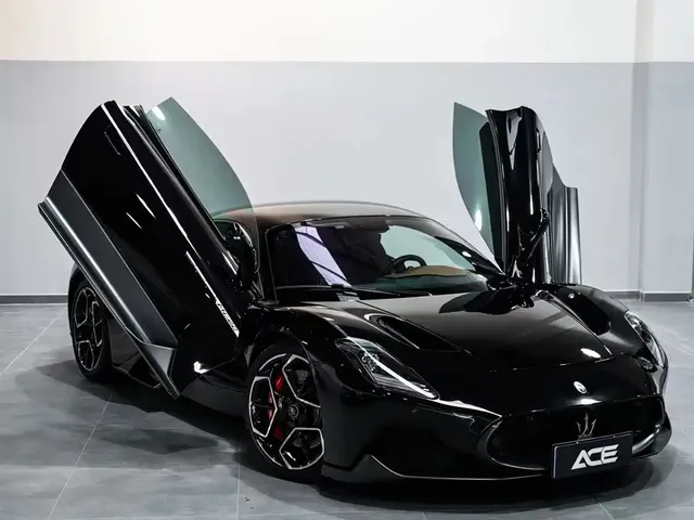 Maserati MC20 2023 3.0T Standard Edition