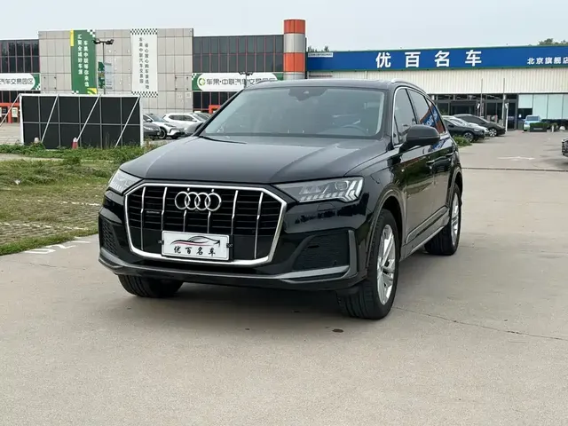 Audi Q7 2021 45 TFSI quattro S line Sport