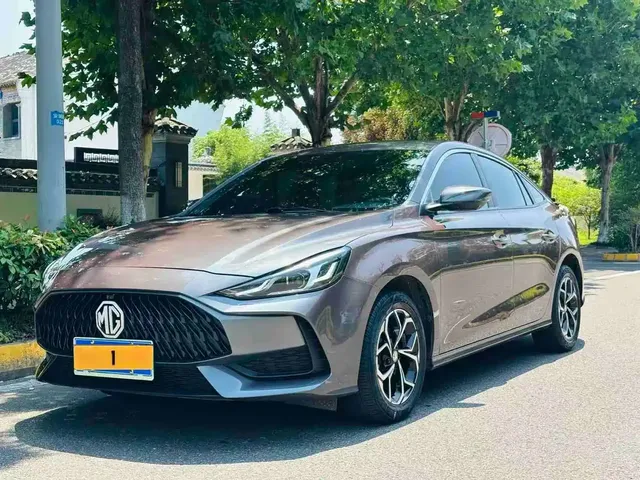 MG 5 2023 180DVVT CVT Luxury Edition