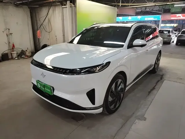 Dongfeng Yipai eπ008 2024 636Max Pure Electric 6-Seater
