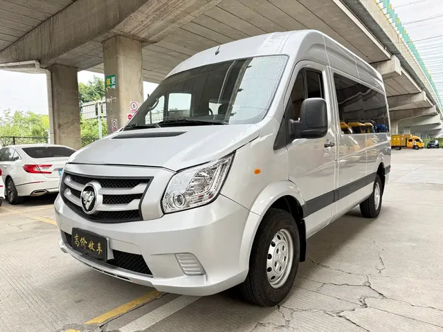 Foton Tuyano 2019 Model 2.5T Multi-purpose Long Wheelbase Medium Roof 5-7 Seater 4J25TC3
