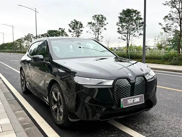 BMW iX 2022 xDrive40