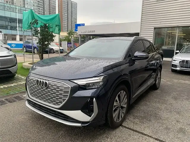 Audi Q4 e-tron 2024 40 e-tron Pioneer Edition