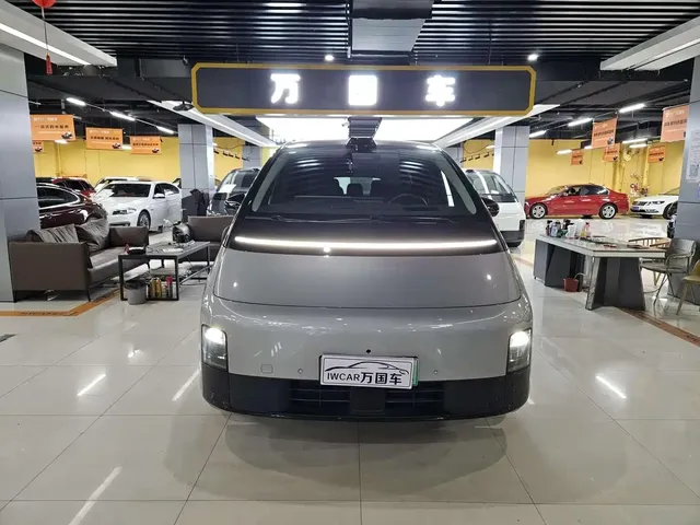 Li Auto MEGA 2024 Ultra