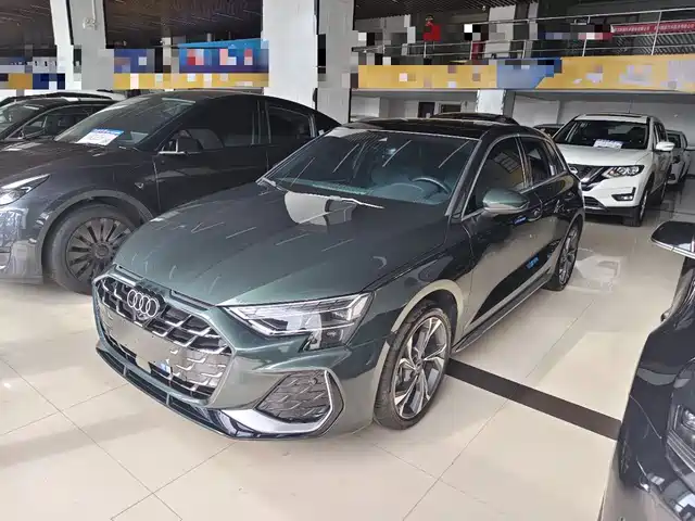Audi A3 2025 Sportback 35TFSI Flying Premium
