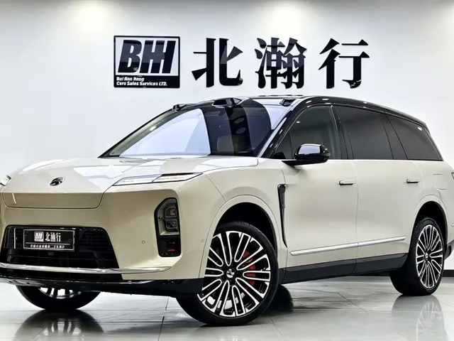 NIO ES8 2025 Base Model