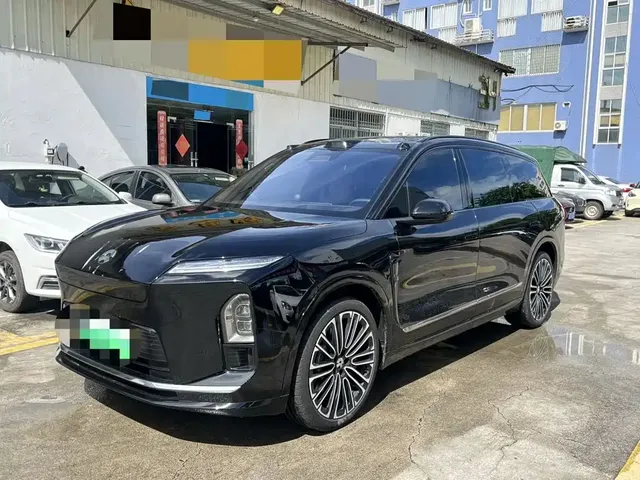 NIO ES8 2025 Model 6-Seat Executive Luxury Edition