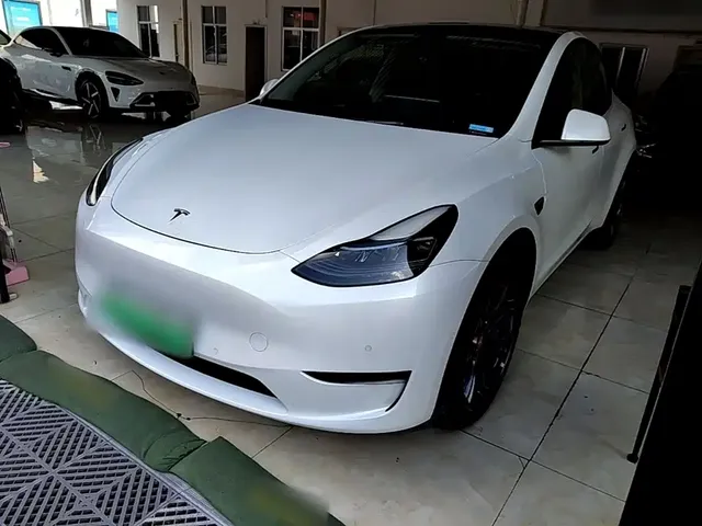 Tesla Model Y 2023 Long Range All-Wheel Drive Edition