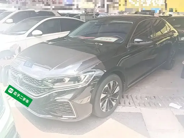 Volkswagen Passat 2022 330TSI Starlight Elite Edition