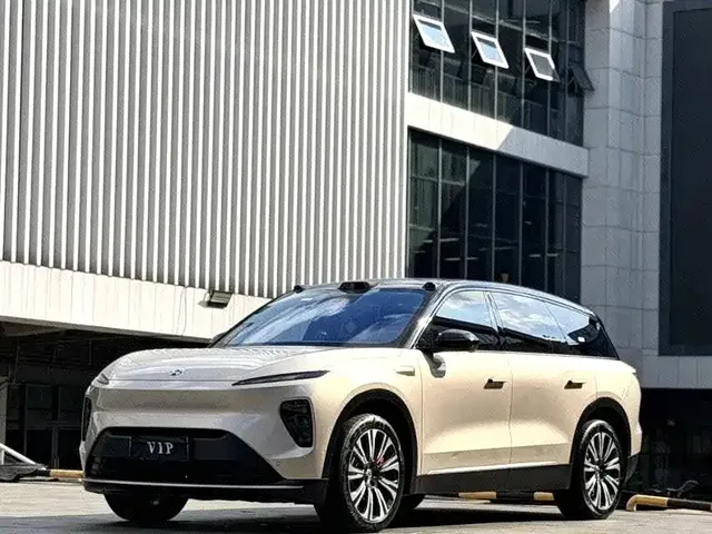 NIO ES8 2023 75kWh