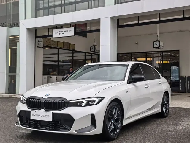 BMW 3 Series 2025 330Li M Sport Night Edition