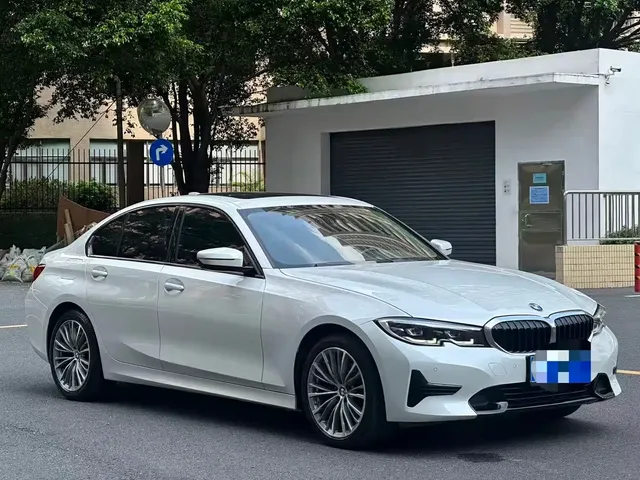 BMW 3 Series 2022 320i Sport Package