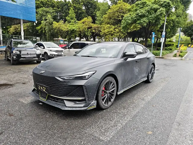 Changan UNI-V 2022 1.5T Sport Edition