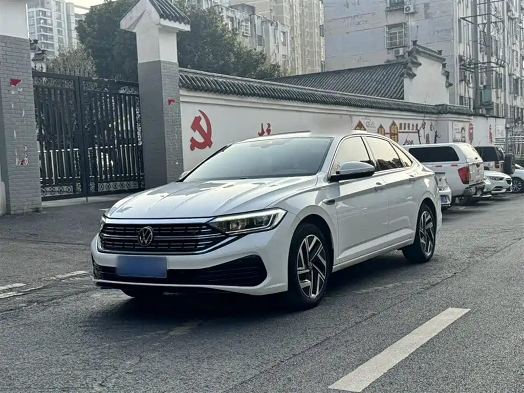 Volkswagen Sagitar 2023 300TSI DSG Surpassing Edition