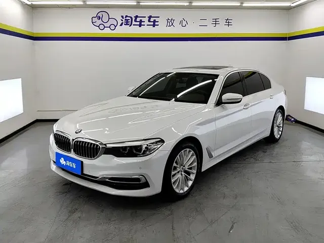 BMW 5 Series 2020 525Li Luxury Package