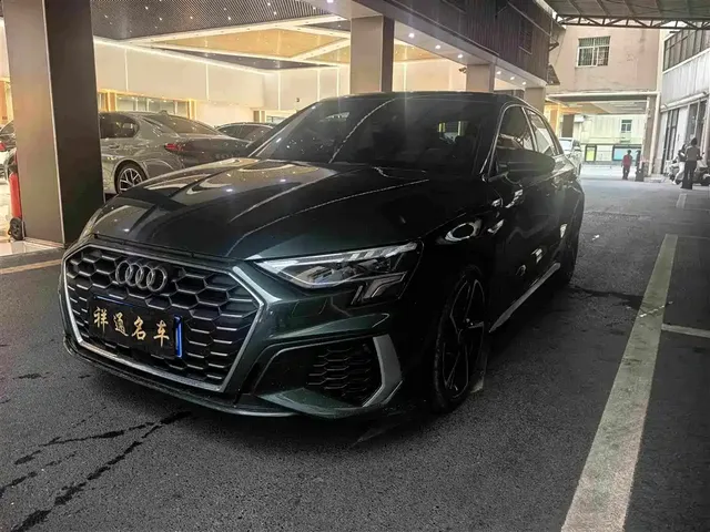 Audi A3 2022 Sportback 35 TFSI Luxury Sport