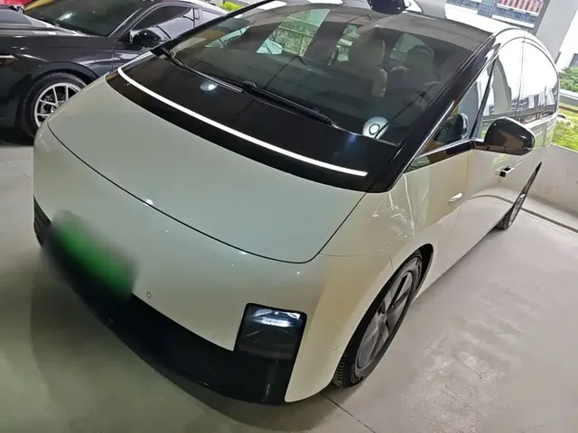 Li Auto MEGA 2024 Ultra