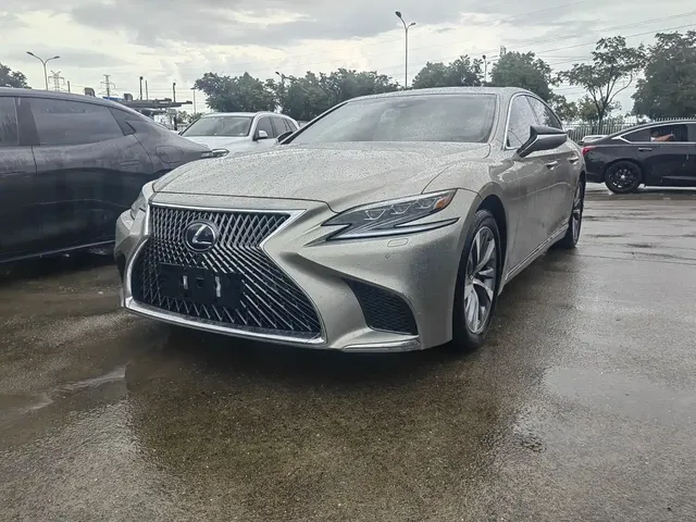 Lexus LS 2020 500h Excellence (China VI)