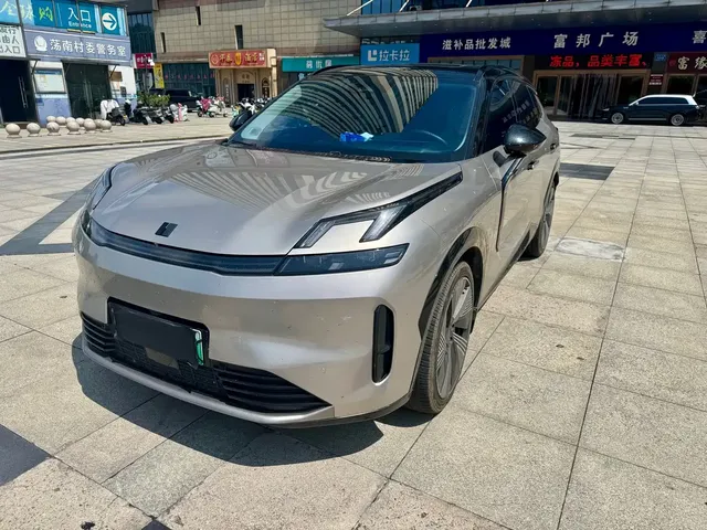 Lynk & Co 08 EM-P 2023 220km 4WD Performance Halo