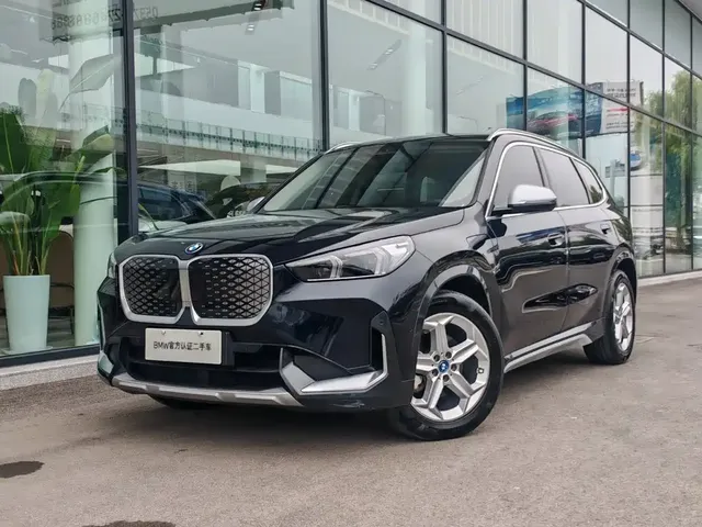 BMW iX1 2023 eDrive25L X Design Package