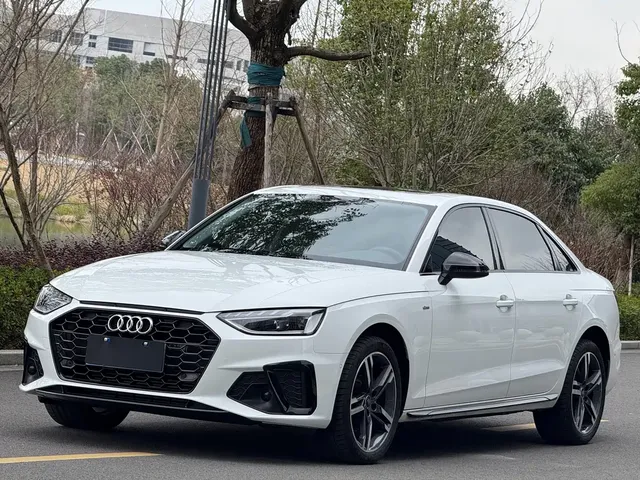 Audi A4L 2022 40 TFSI Luxury Dynamic