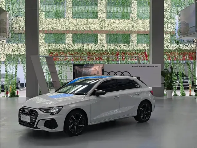Audi A3 2024 Model Sportback 35 TFSI Fashion Sport