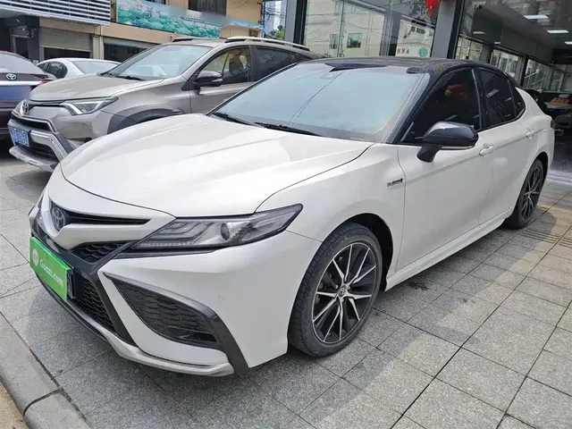 Toyota Camry 2021 Hybrid 2.5HS Fashion Edition