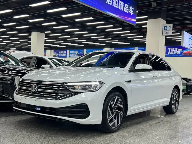 Volkswagen Sagitar 2023 300TSI DSG Surpassing Edition