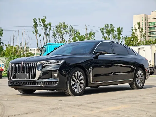 Hongqi H9 2022 2.0T Smart Connect Flag Joy Edition
