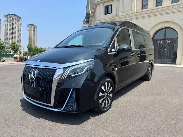 Mercedes-Benz Vito 2023 2.0T Business 7-Seater